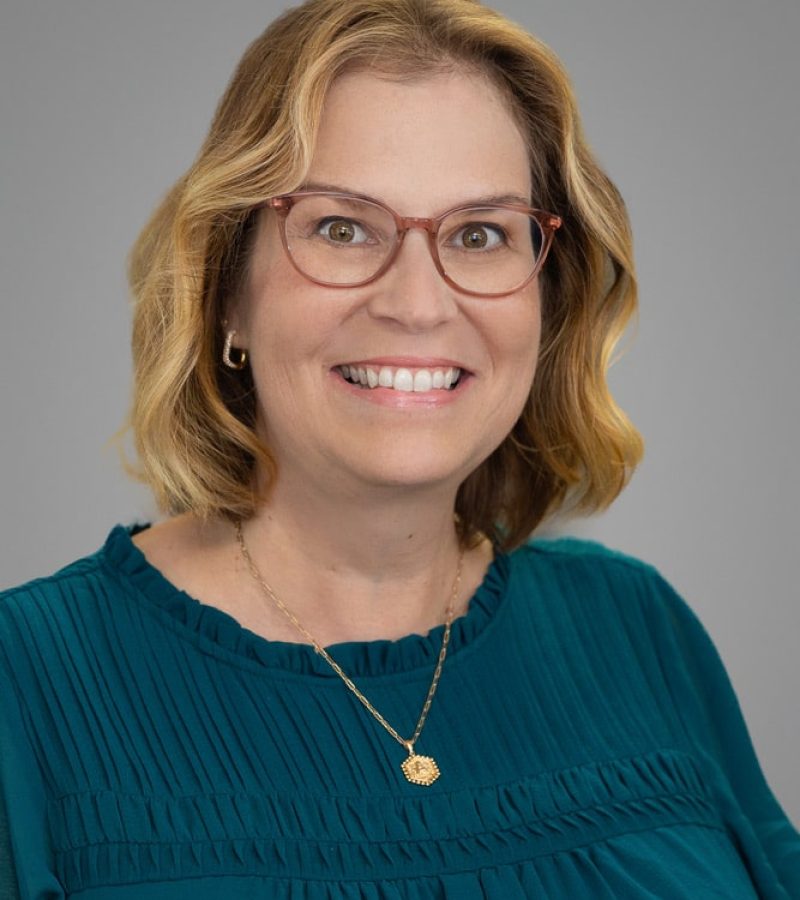 Headshot of Dr. Angela Harvey